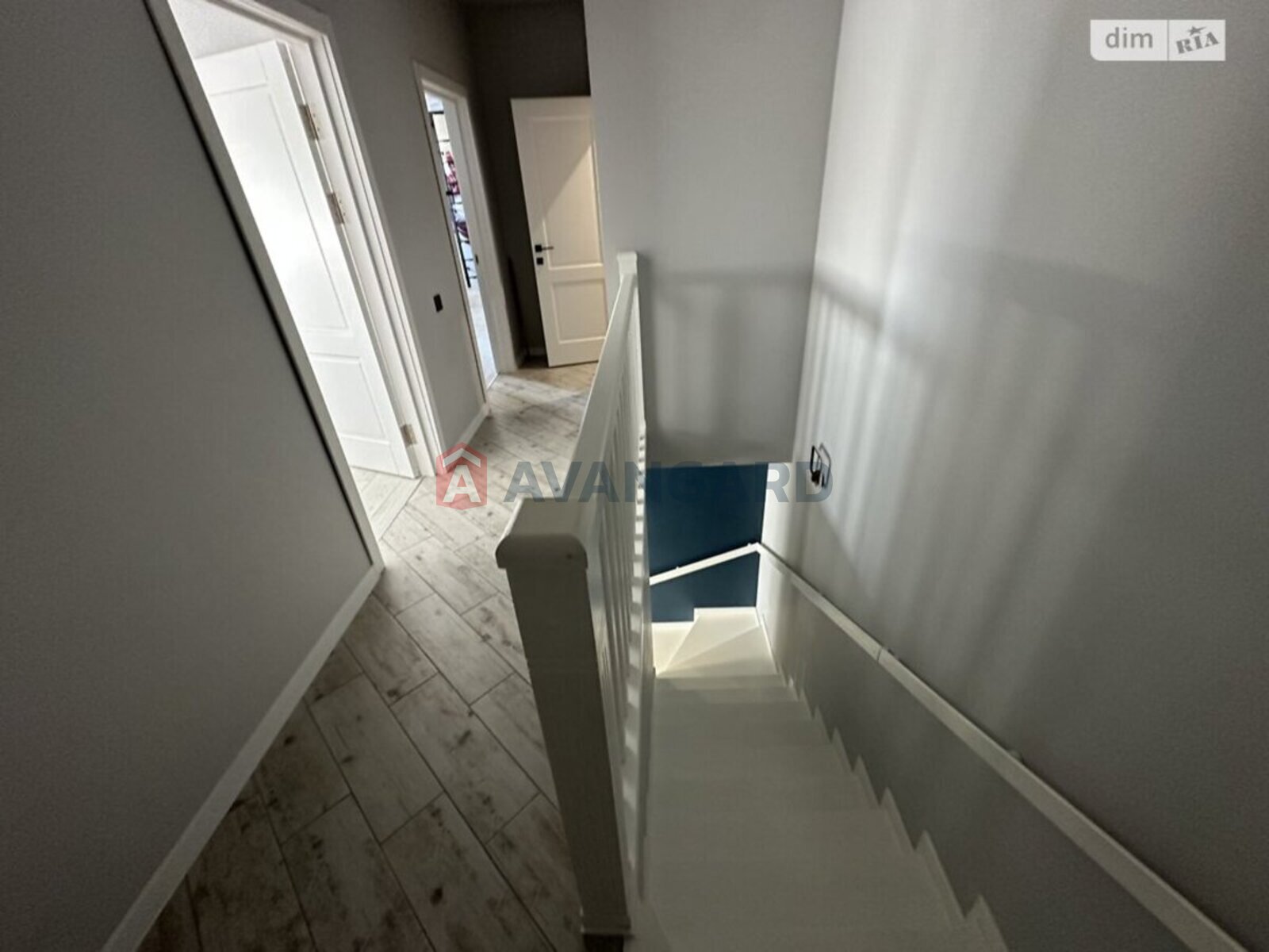 �������, 100 ��.�. ���� 14