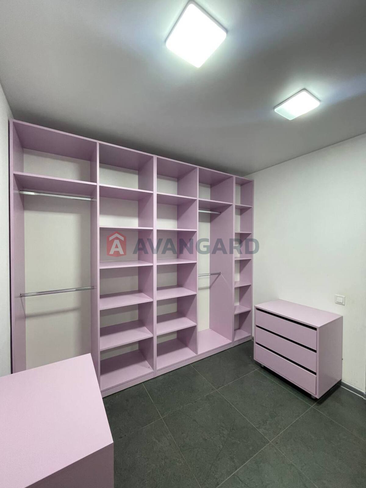 �������, 407 ��.�. ���� 14