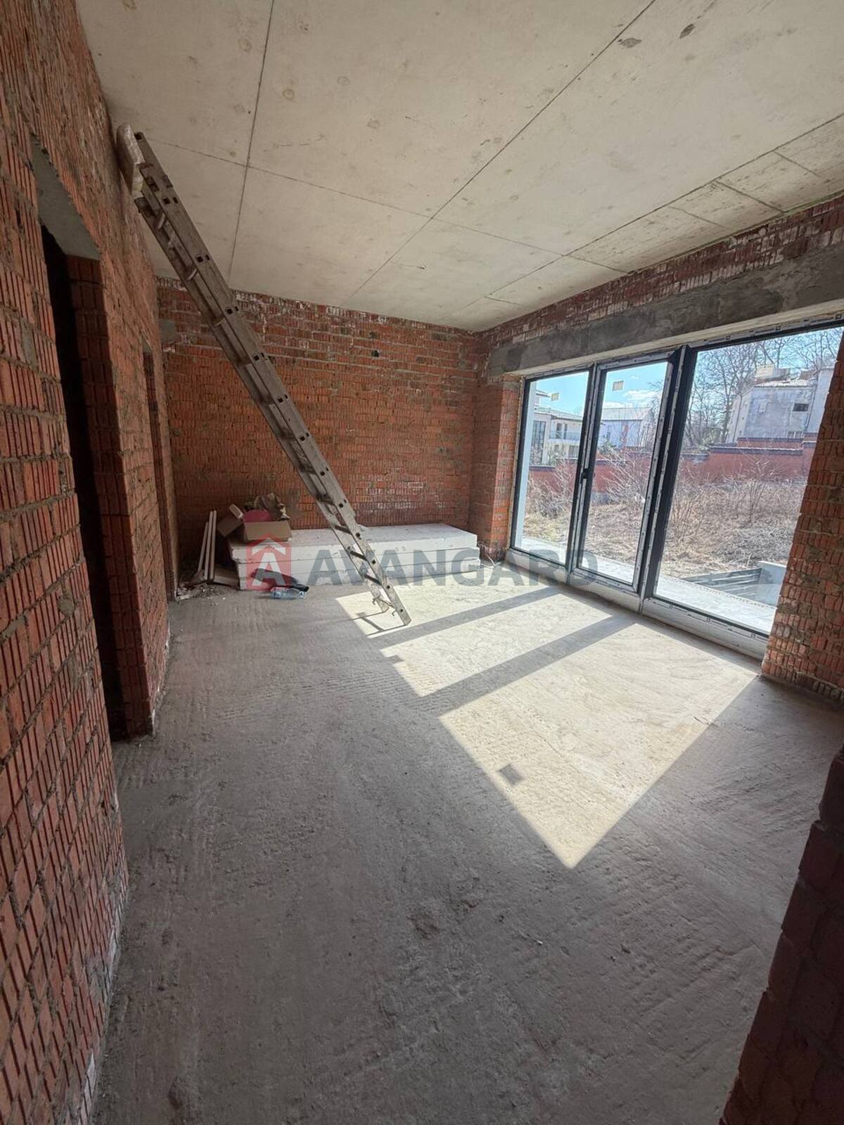 �������, 217 ��.�. ���� 14