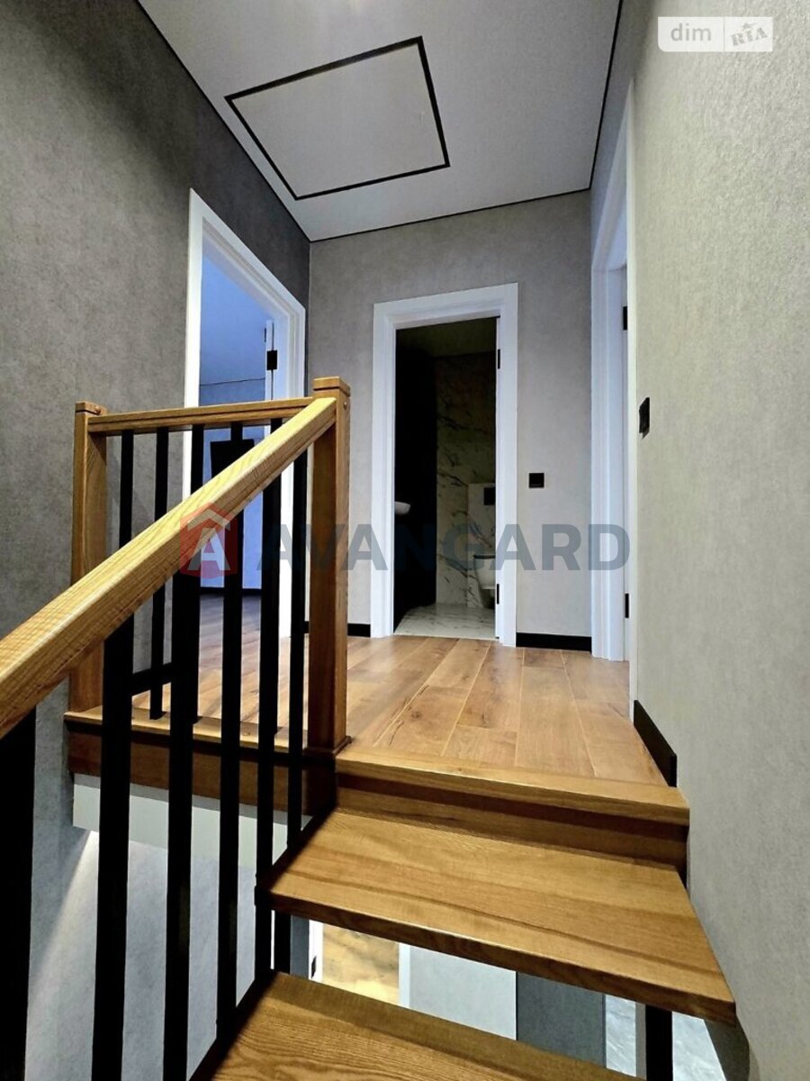 ��������, 90 ��.�. ���� 9