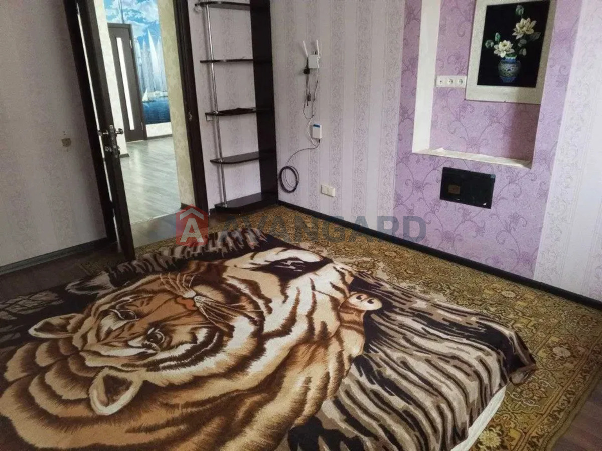 ������� �������, 100 ��.�. ���� 7