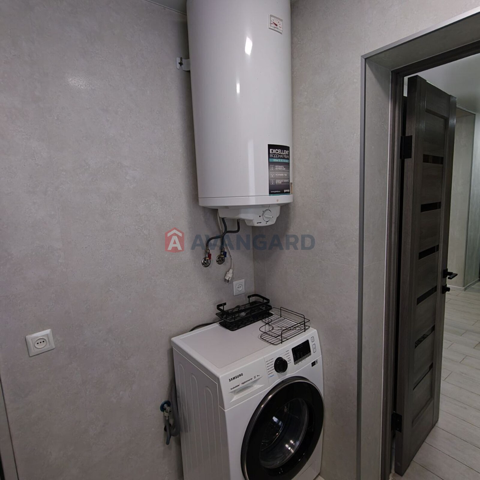 ������� �������, 55 ��.�. ���� 7