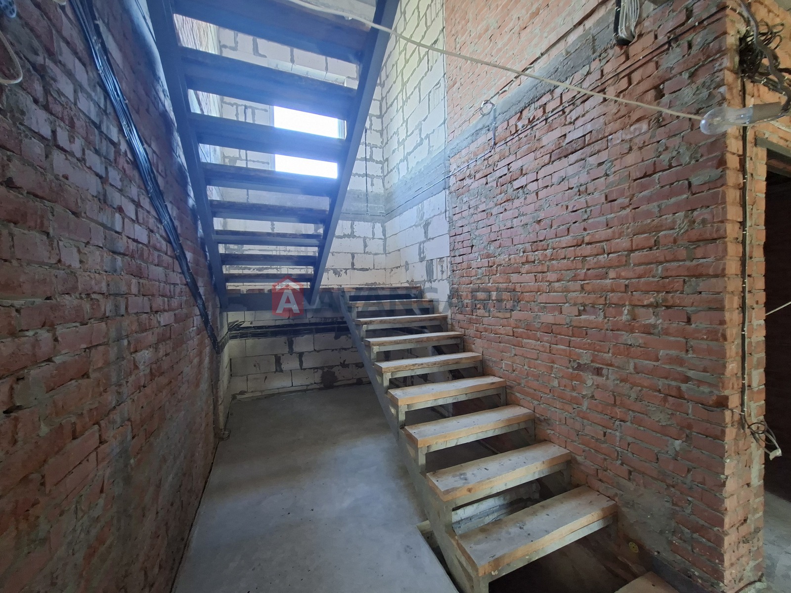 �������, 182 ��.�. ���� 10