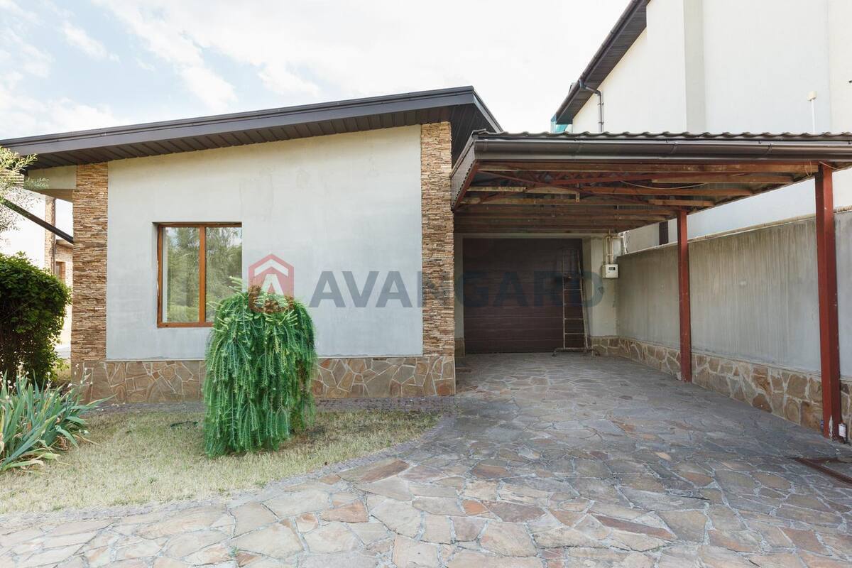 �������, 300 ��.�. ���� 7