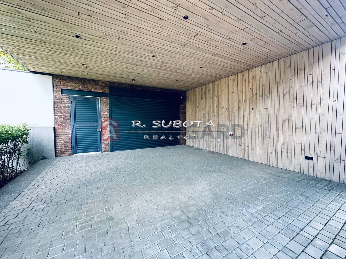 �������, 300 ��.�. ���� 3