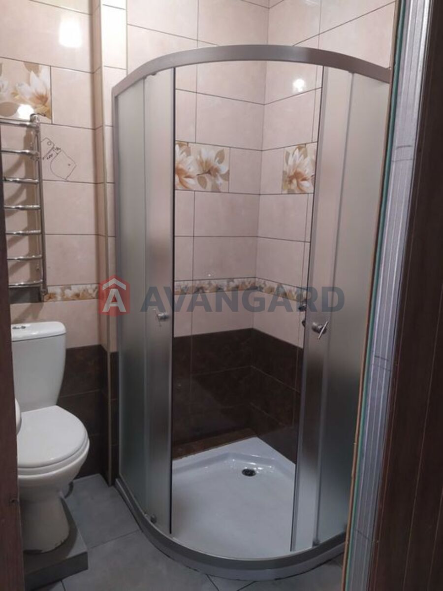 ������� �������, 38 ��.�. ���� 11