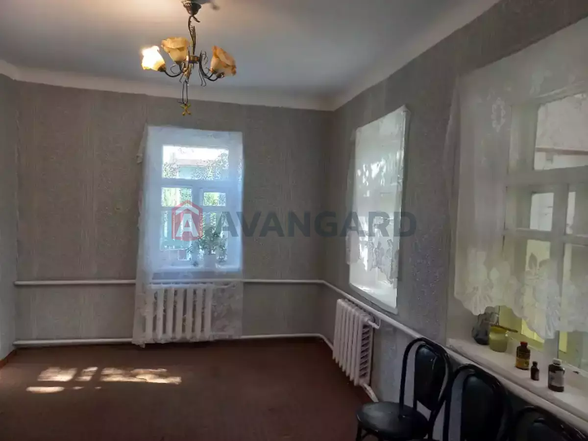 ������� �������, 54 ��.�. ���� 8