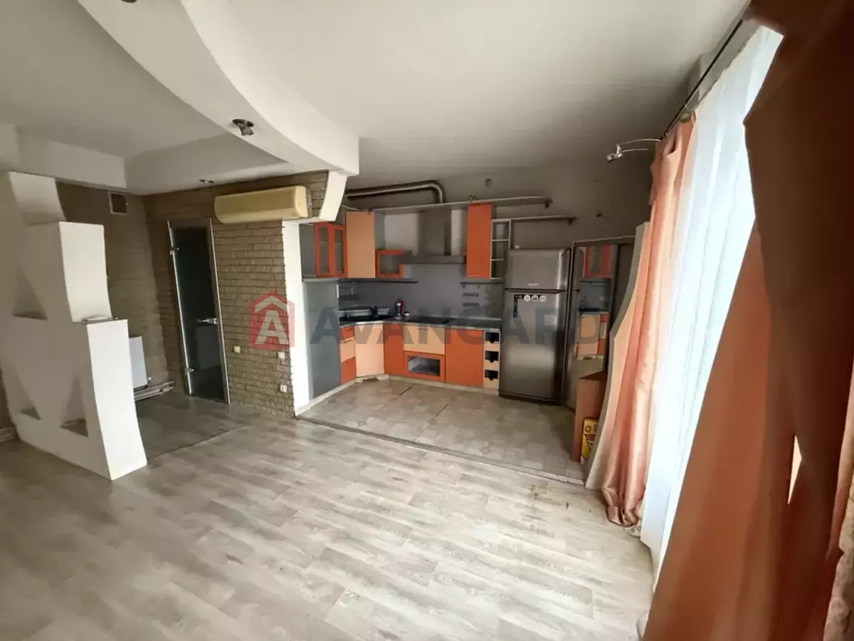 �������, 240 ��.�. ���� 14