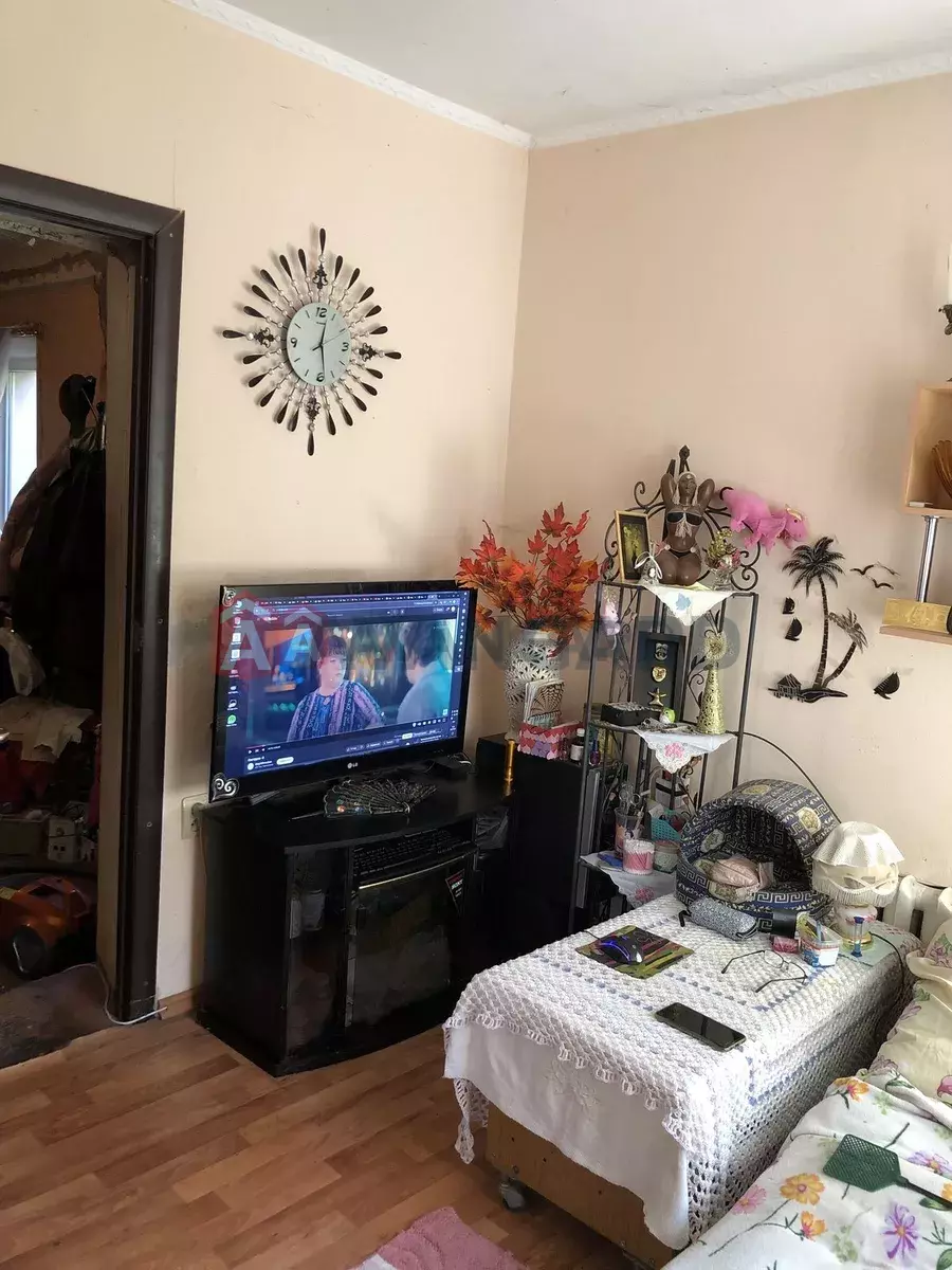 ������� �������, 85 ��.�. ���� 8