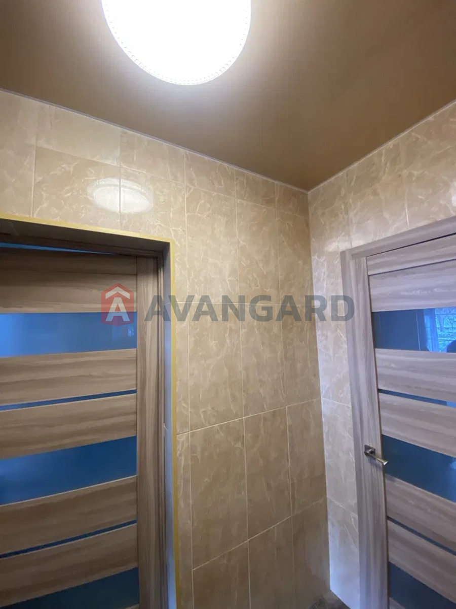 �������, 50 ��.�. ���� 9