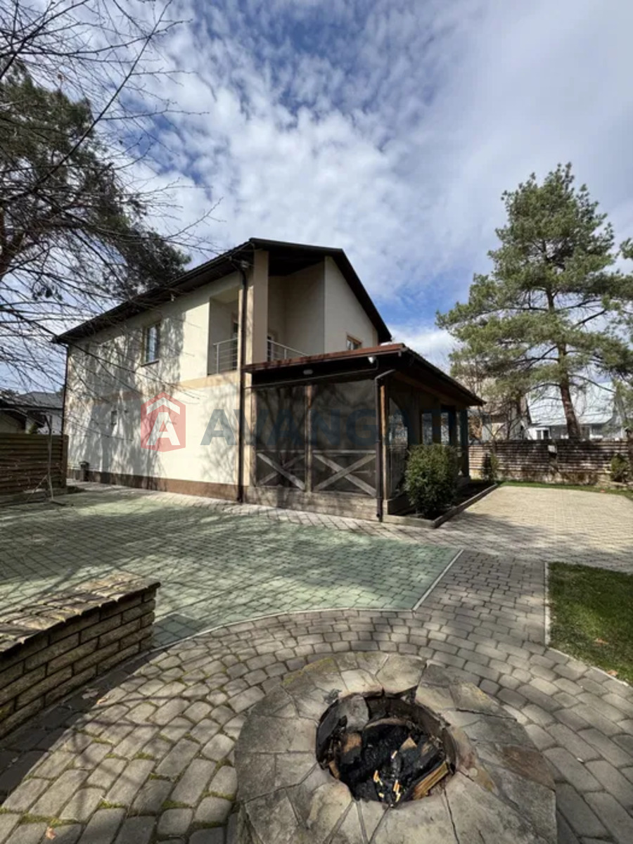 �������, 130 ��.�. ���� 4