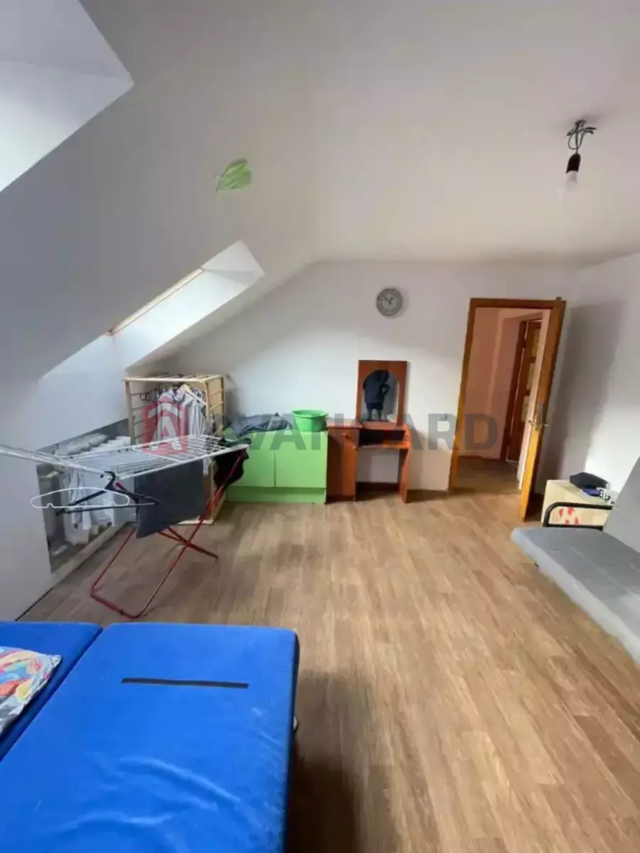 ������� �������, 116 ��.�. ���� 8