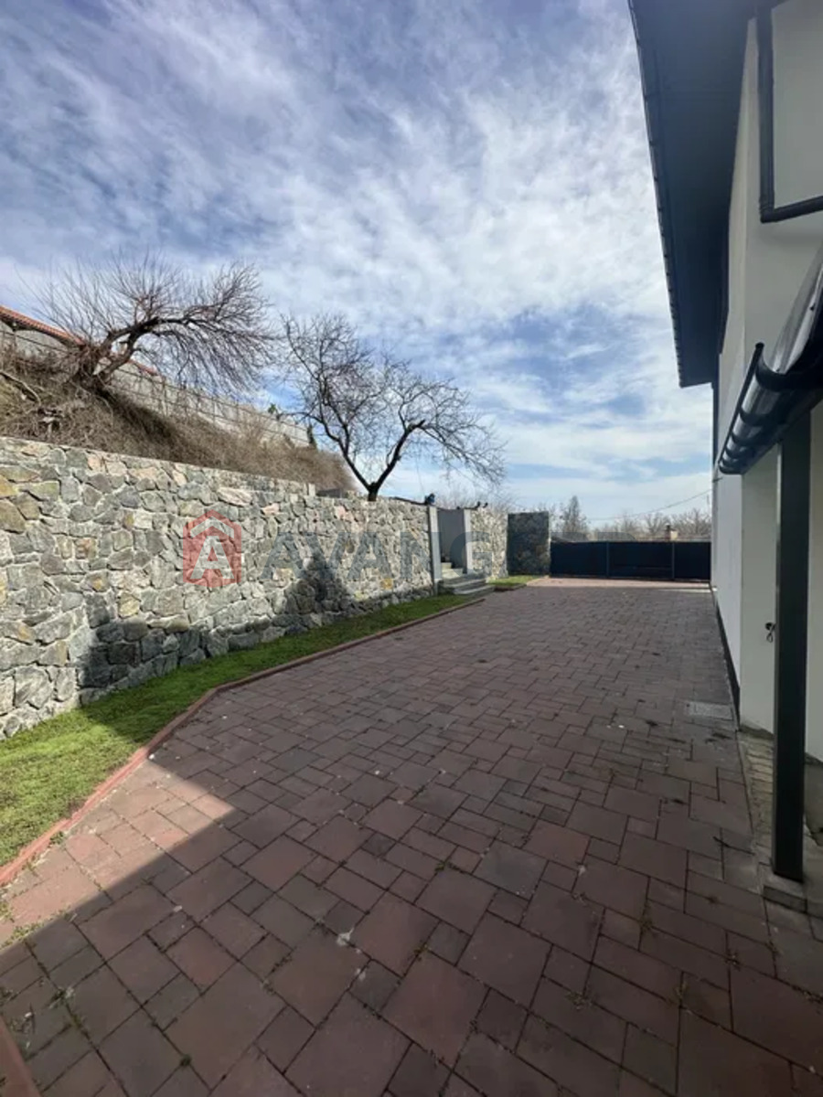 �������, 270 ��.�. ���� 4