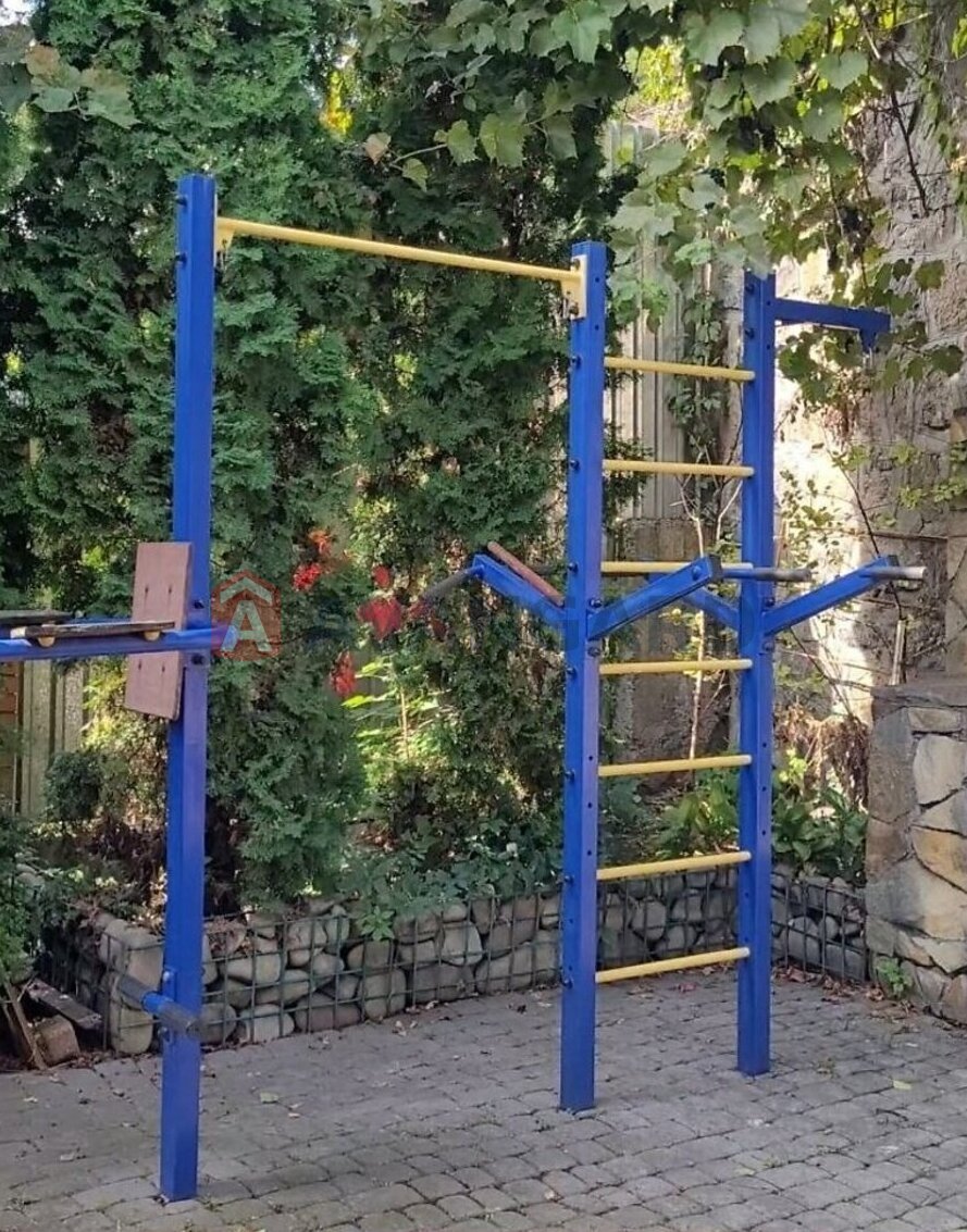 �������, 180 ��.�. ���� 9