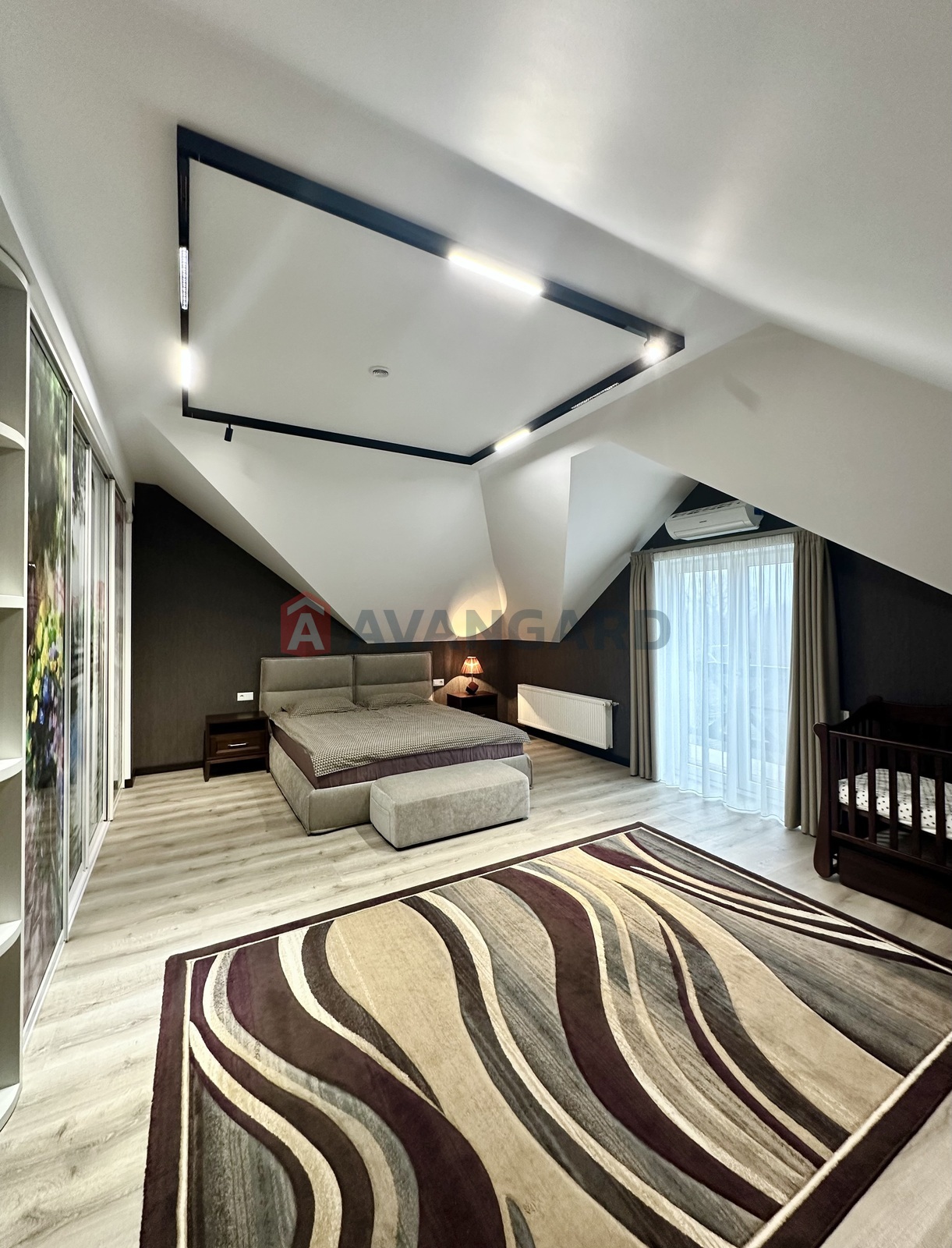 �������, 246 ��.�. ���� 29