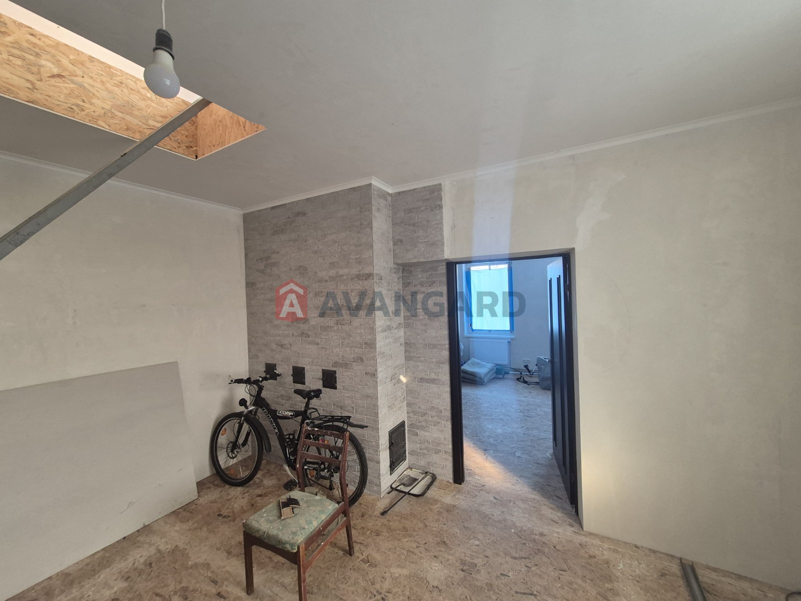 ������� �������, 65 ��.�. ���� 18