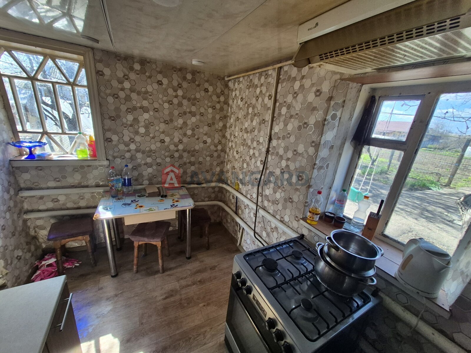 ���, 80 ��.�. ���� 19