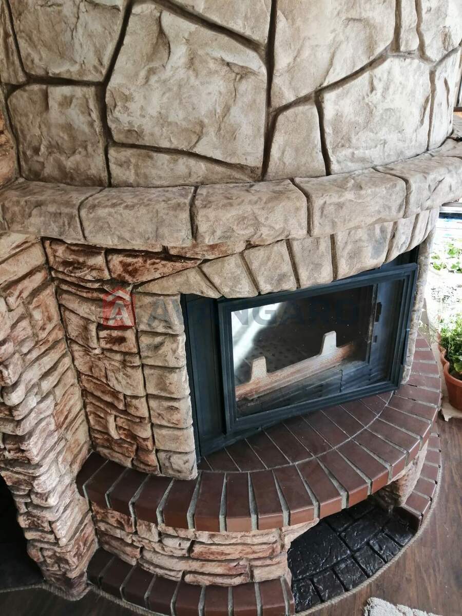 ����, 100 ��.�. ���� 6