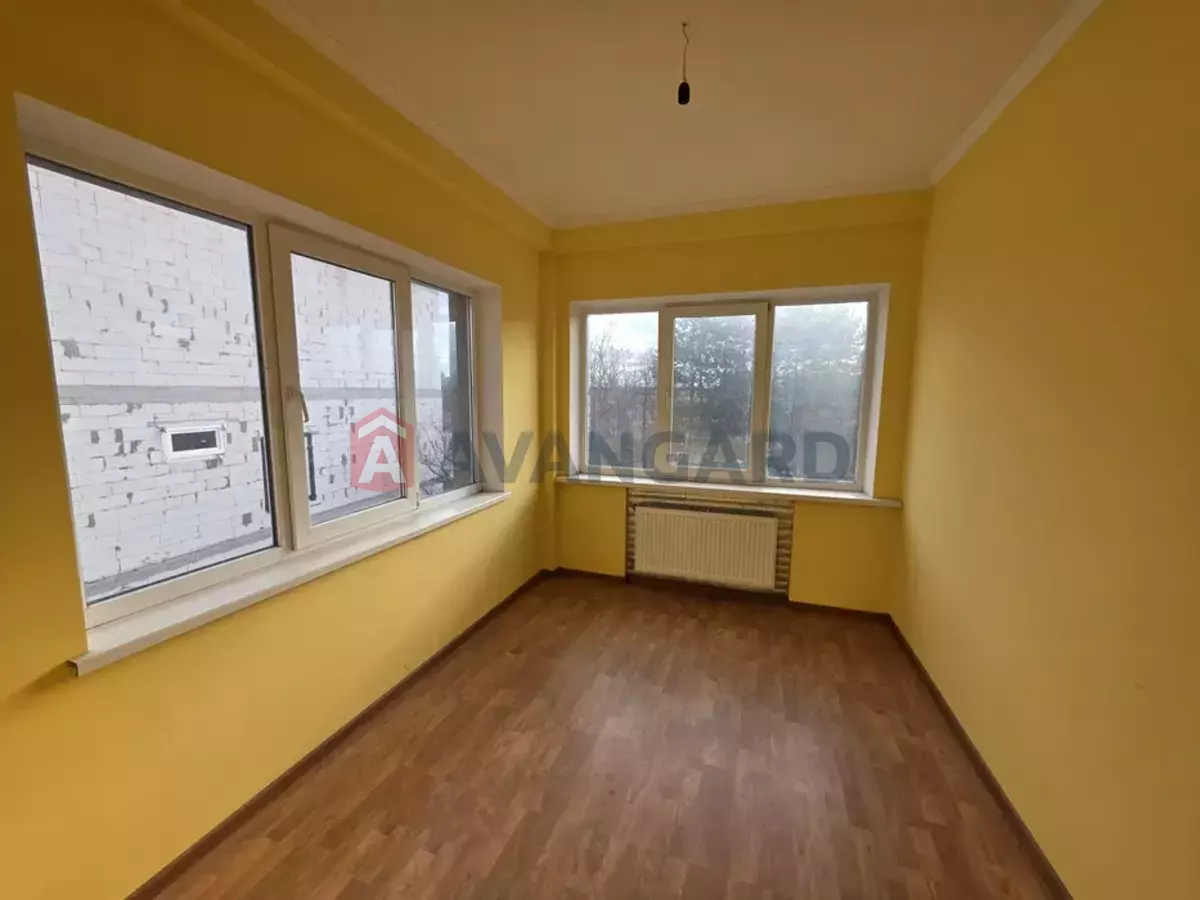 �������, 370 ��.�. ���� 9