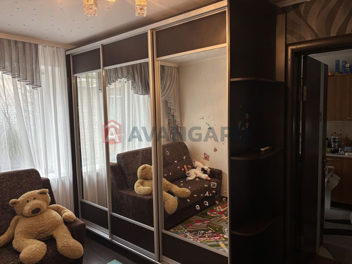 �������, 100 ��.�. ���� 5