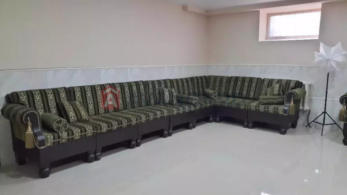 �������, 600 ��.�. ���� 16