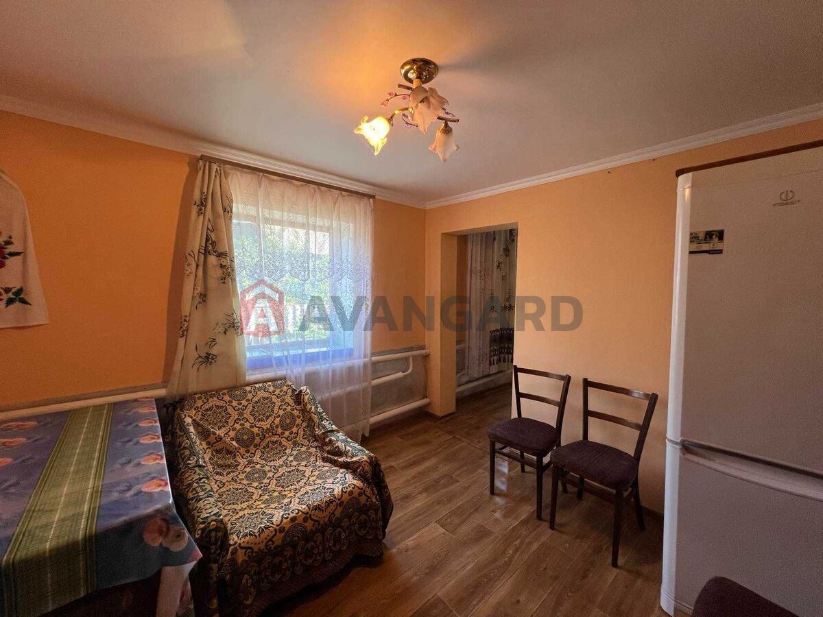 ������� �������, 43 ��.�. ���� 6