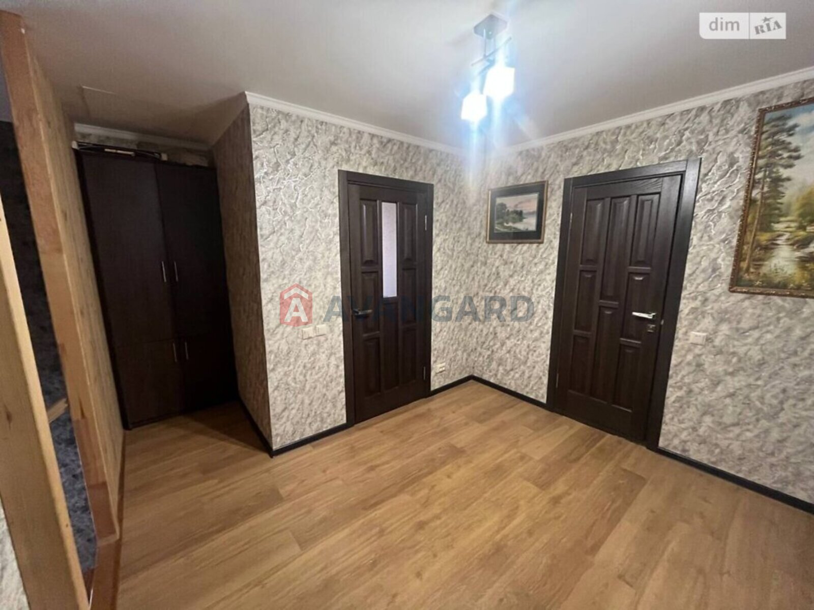 �������, 143 ��.�. ���� 7