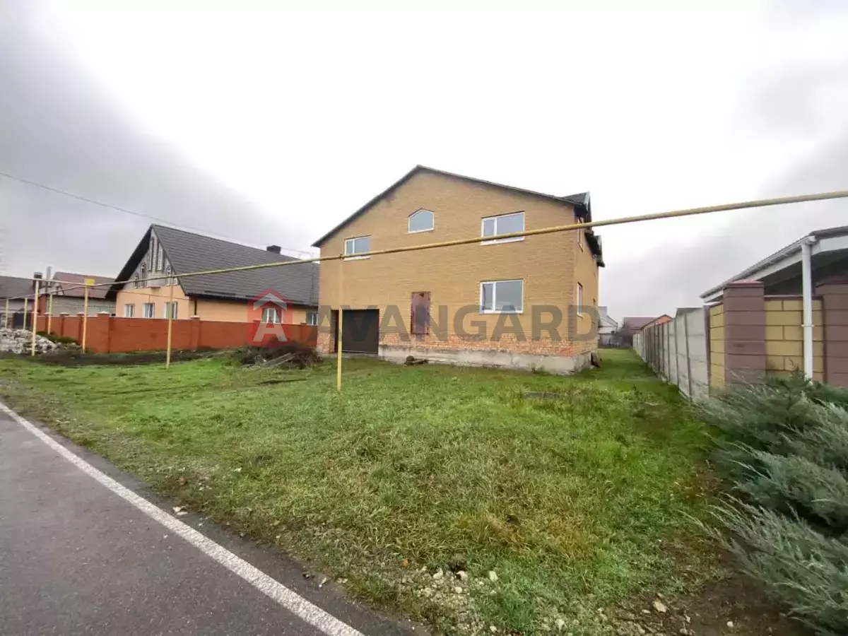 �������, 280 ��.�. ���� 4