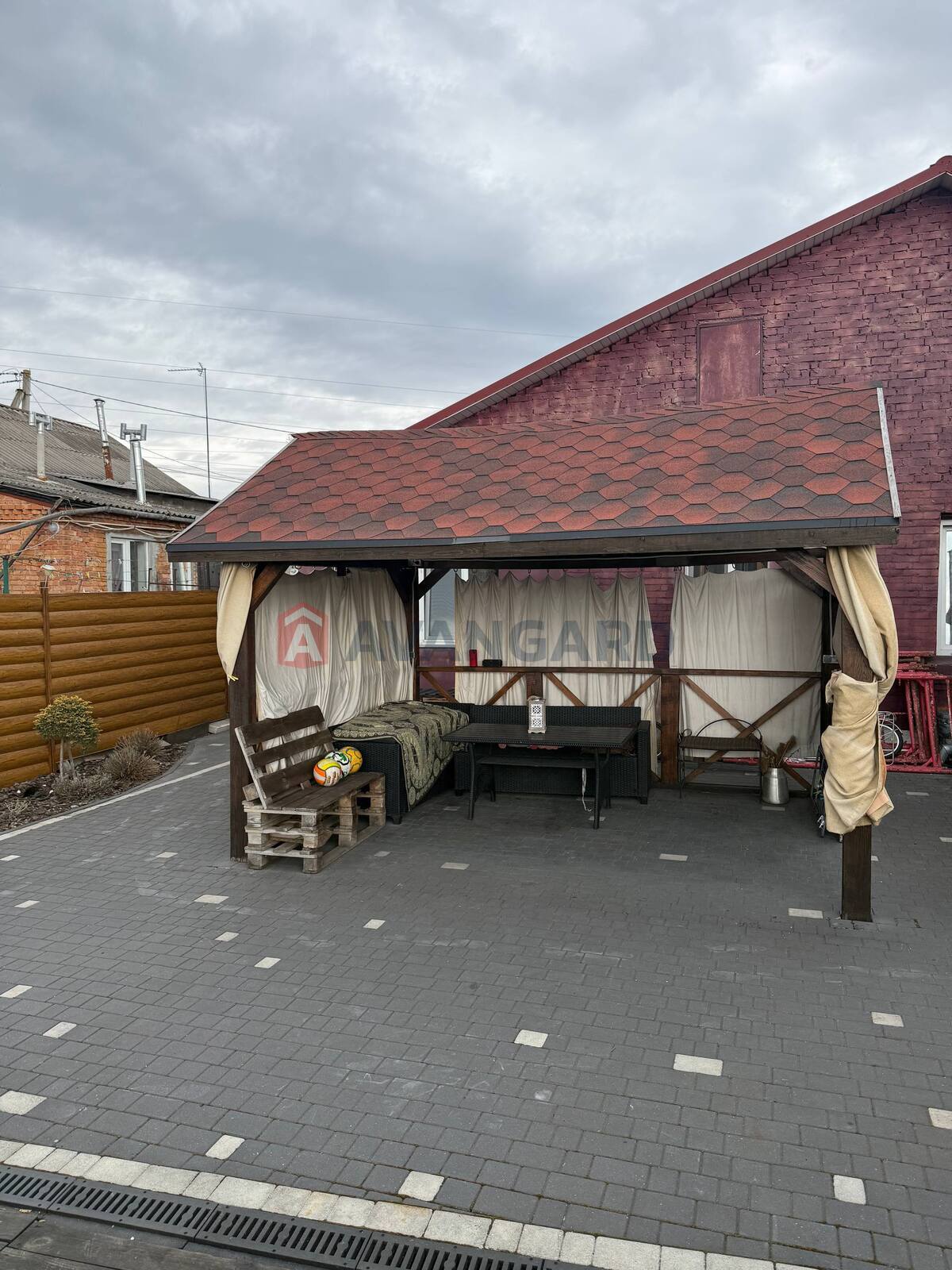 �������, 136 ��.�. ���� 3