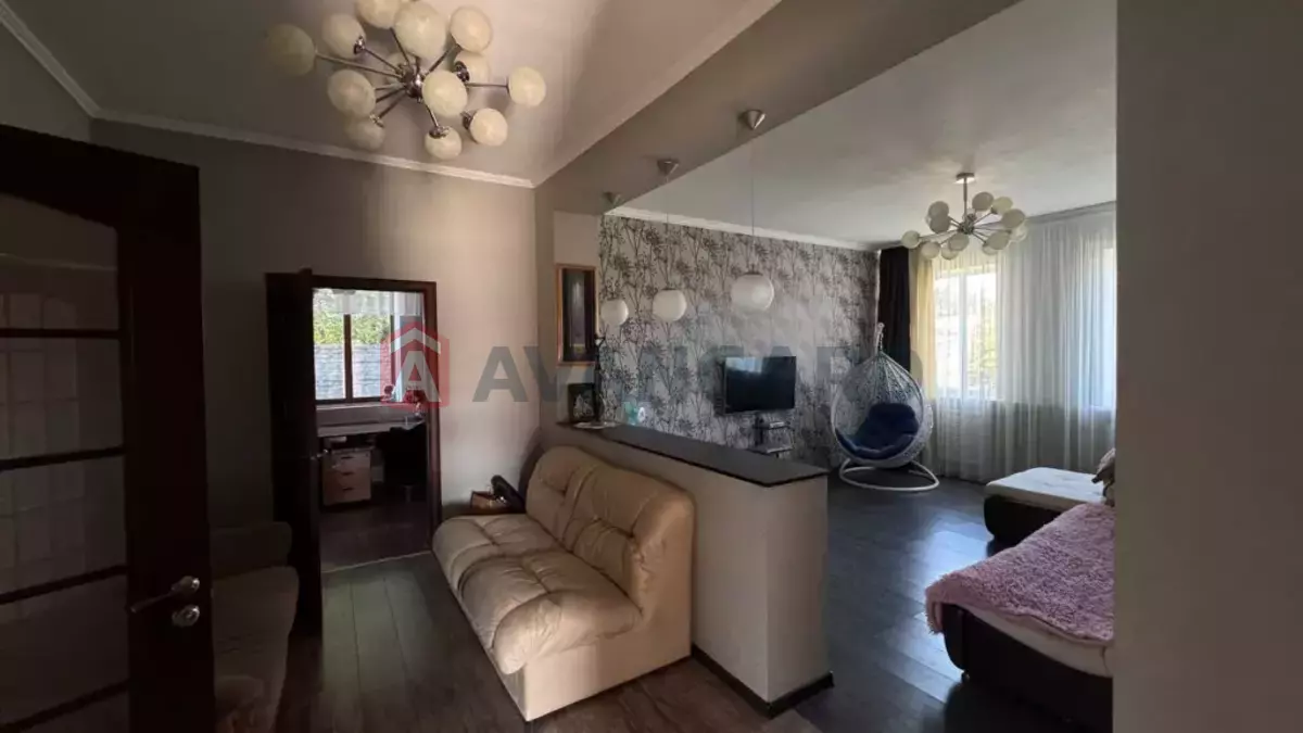 �������, 166 ��.�. ���� 9