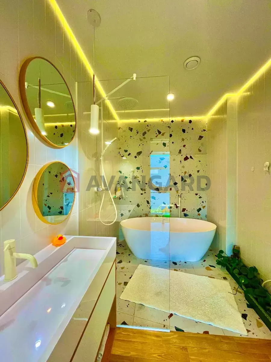 �������, 140 ��.�. ���� 12