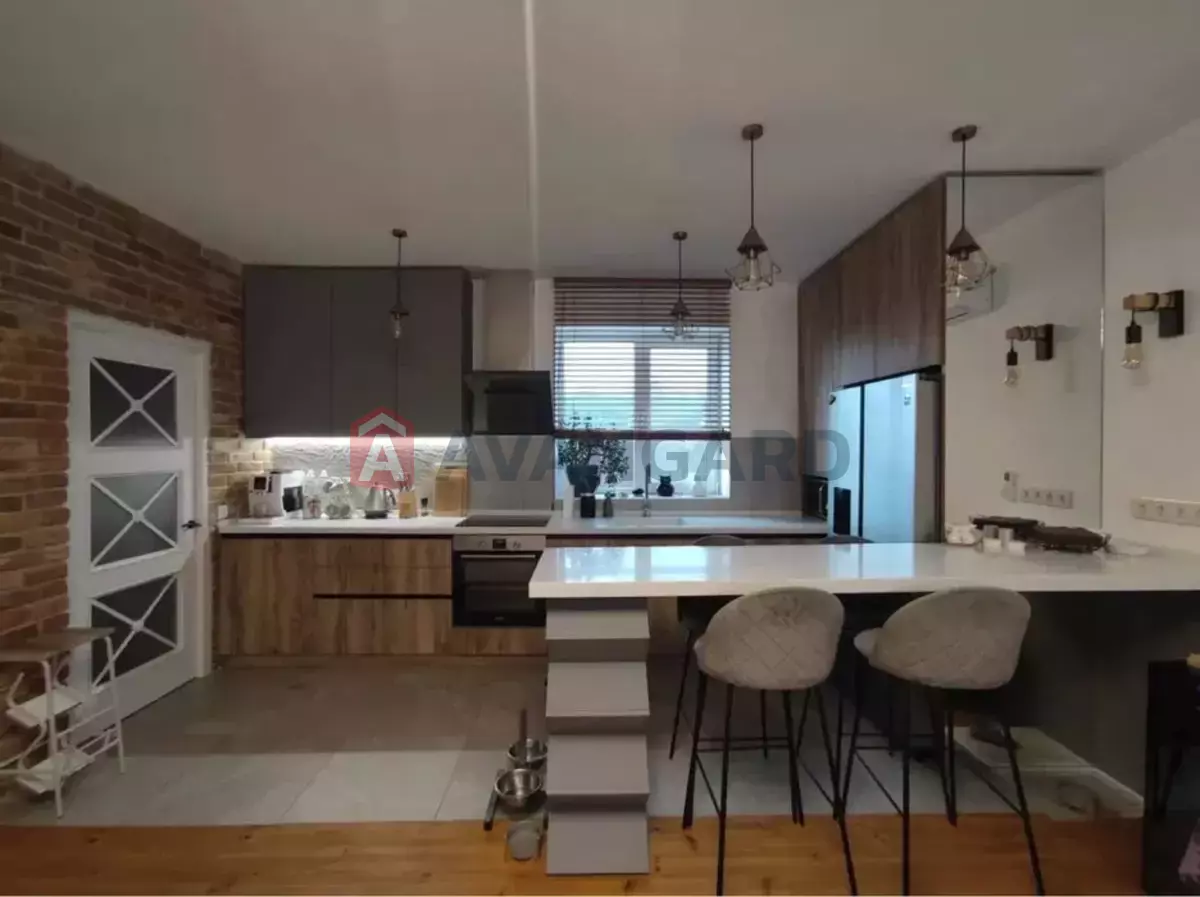 �������, 200 ��.�. ���� 11