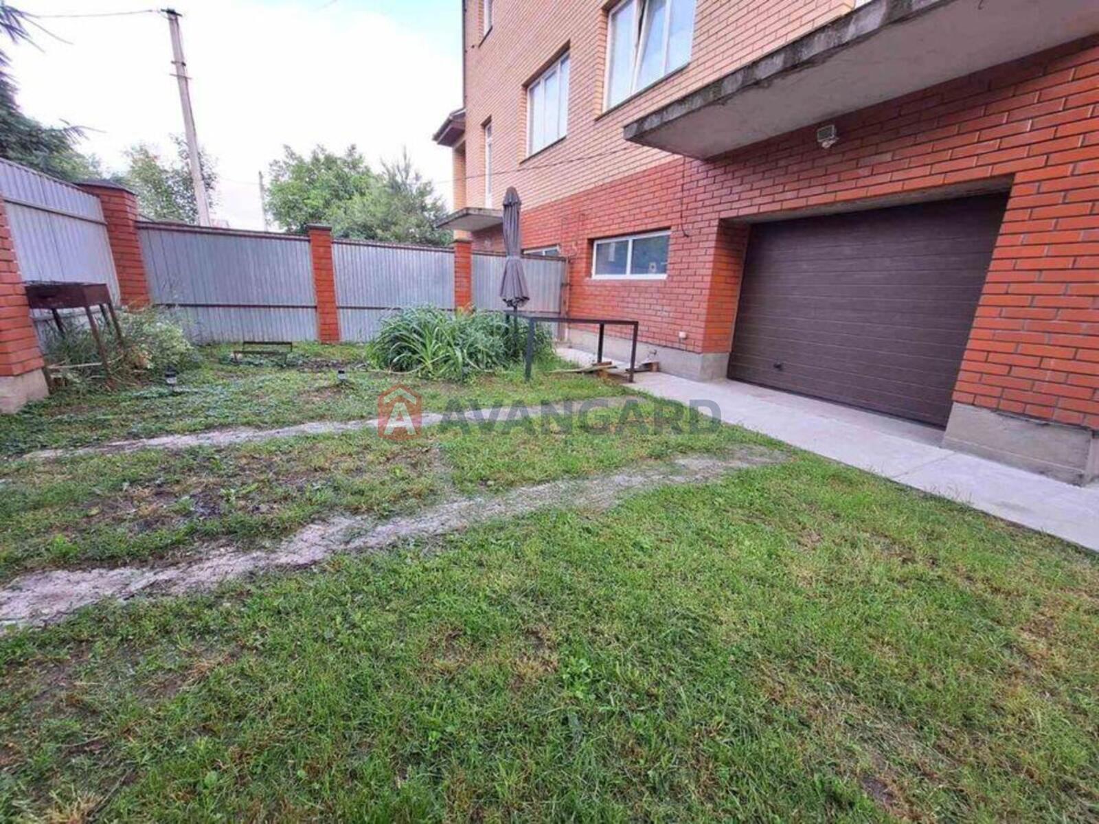 ������� �������, 200 ��.�. ���� 3