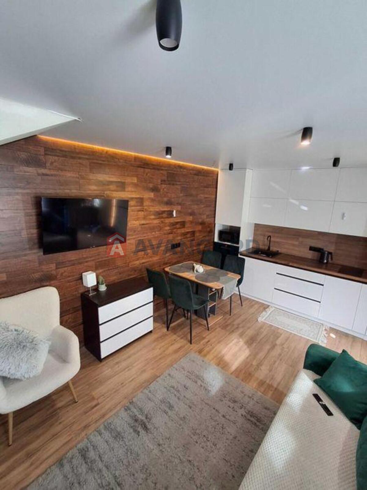 ��������, 46 ��.�. ���� 10