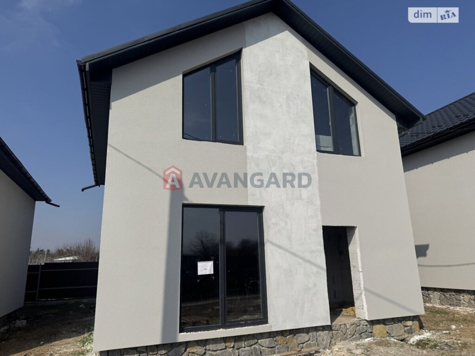 �������, 100 ��.�. ���� 9