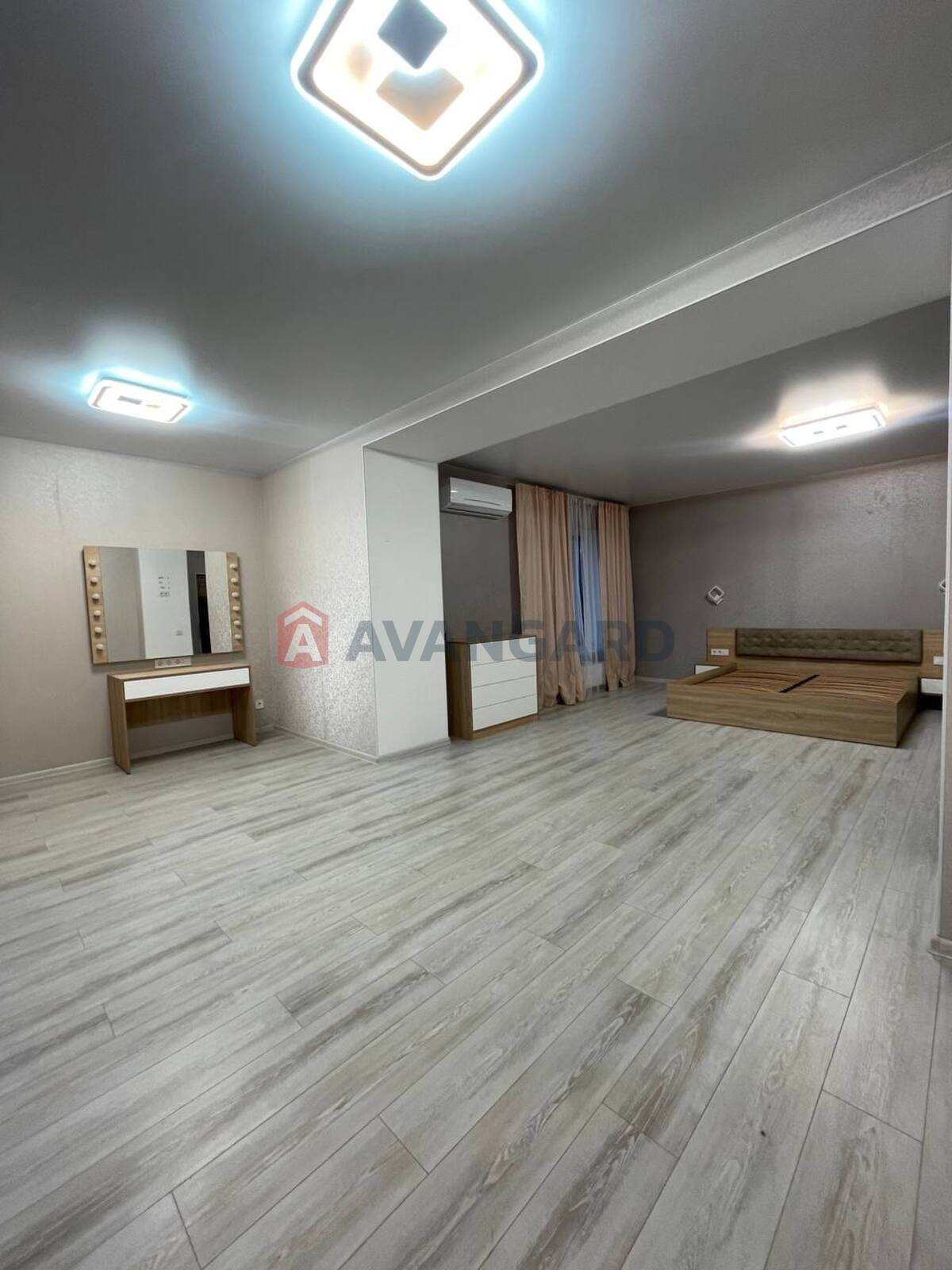 ���, 407 ��.�. ���� 19