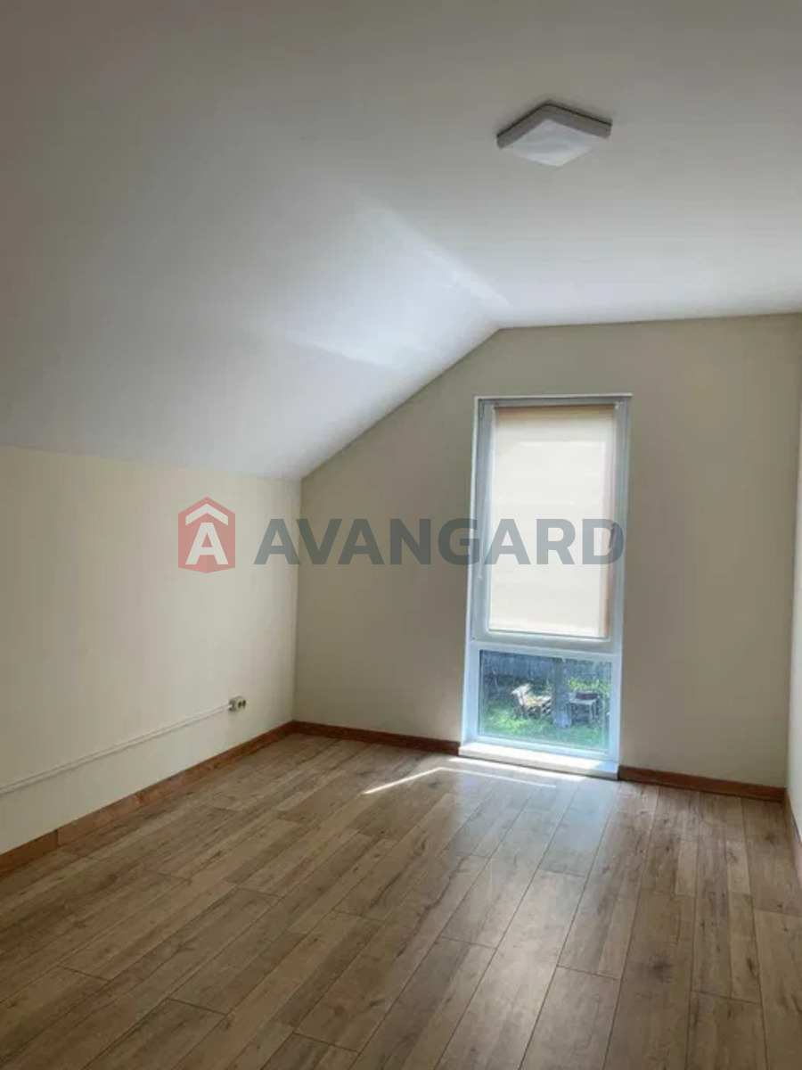 �������, 82 ��.�. ���� 12