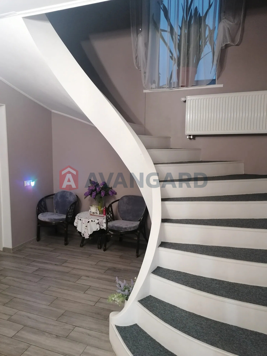 ��������, 130 ��.�. ���� 9