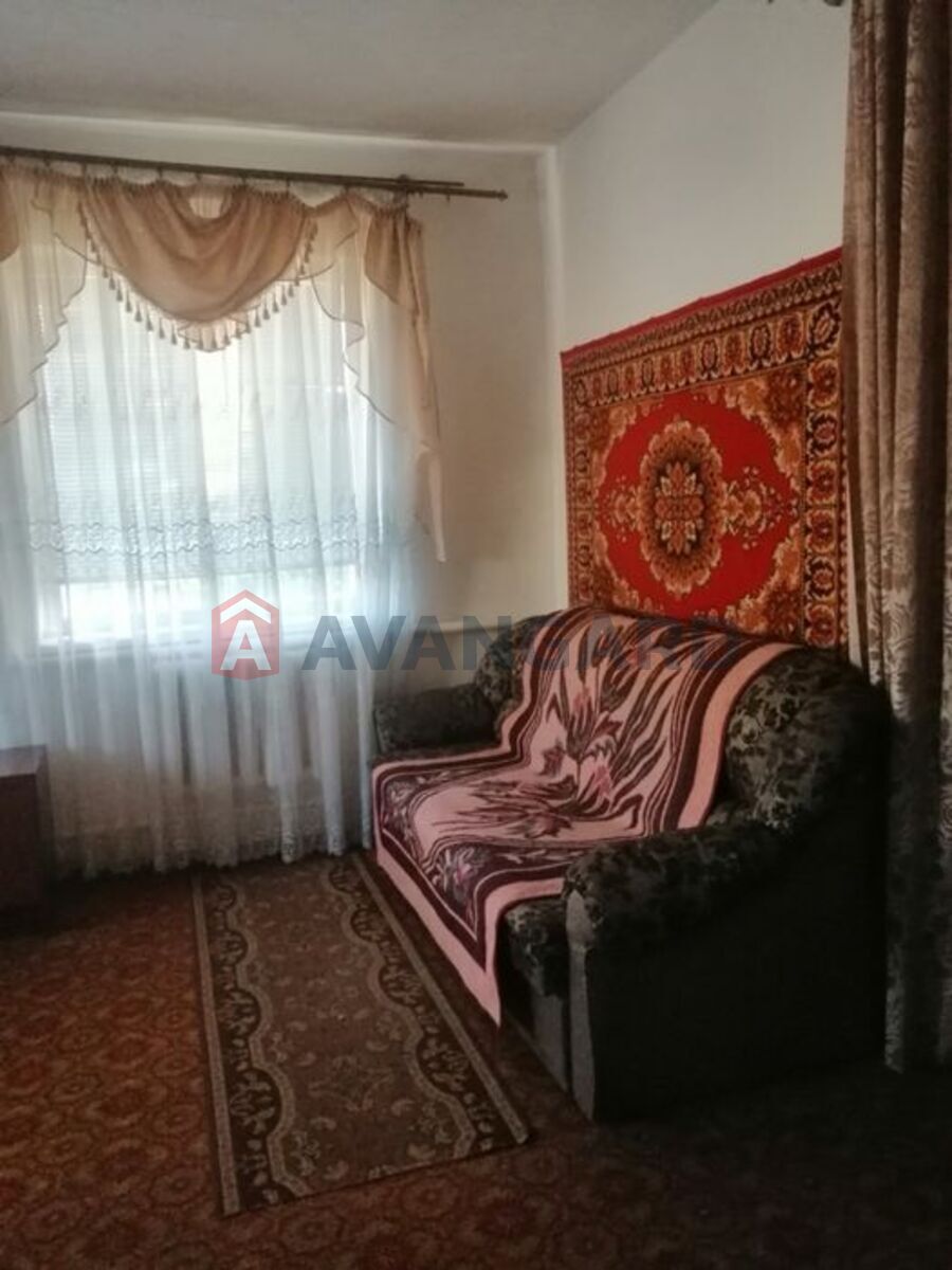 �������, 100 ��.�. ���� 4