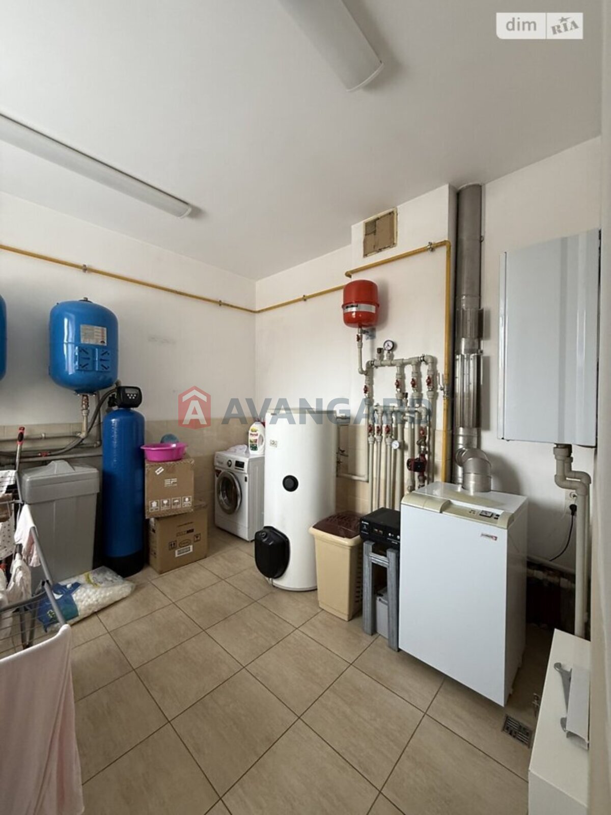 �������, 214 ��.�. ���� 20