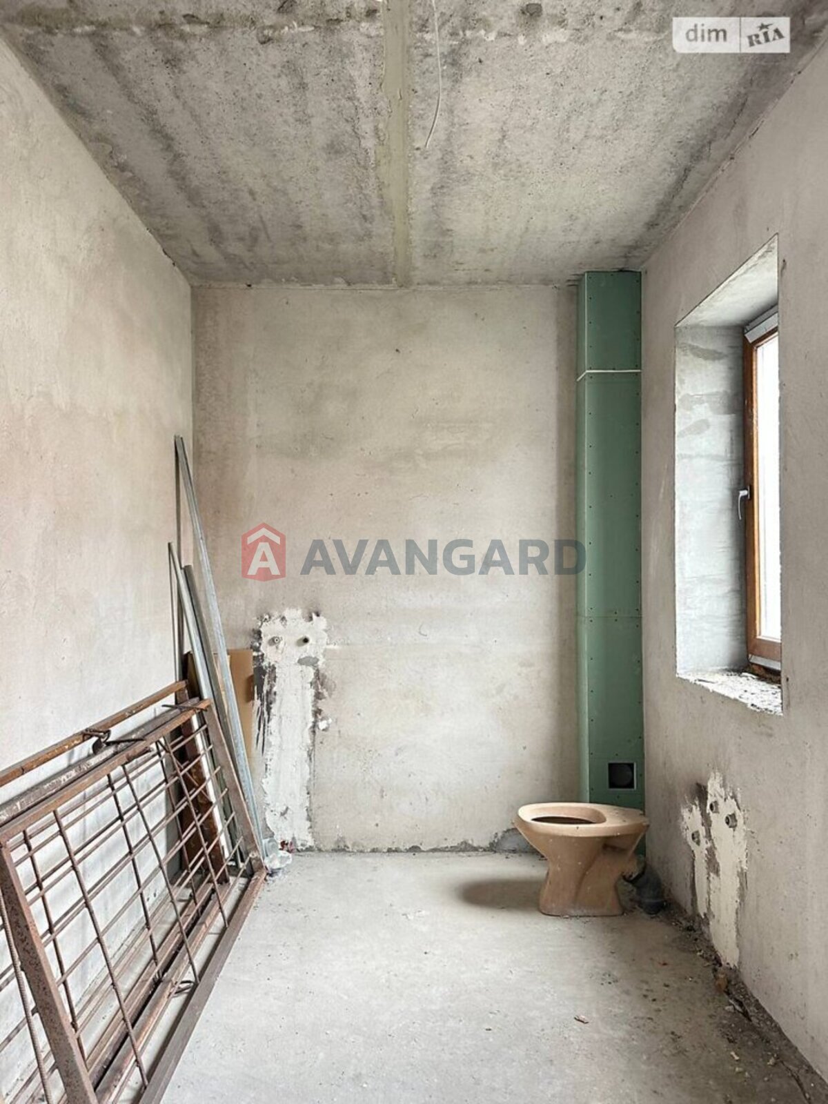 �������, 295 ��.�. ���� 12