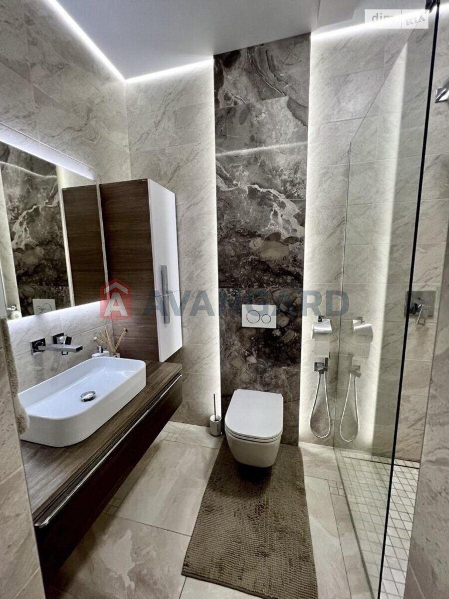 �������, 240 ��.�. ���� 3