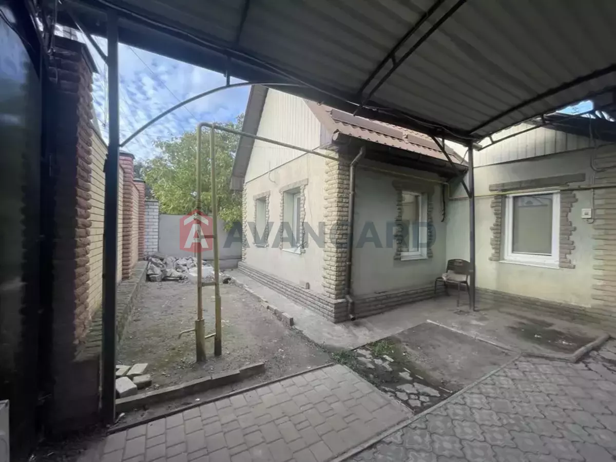 ���, 100 ��.�. ���� 3