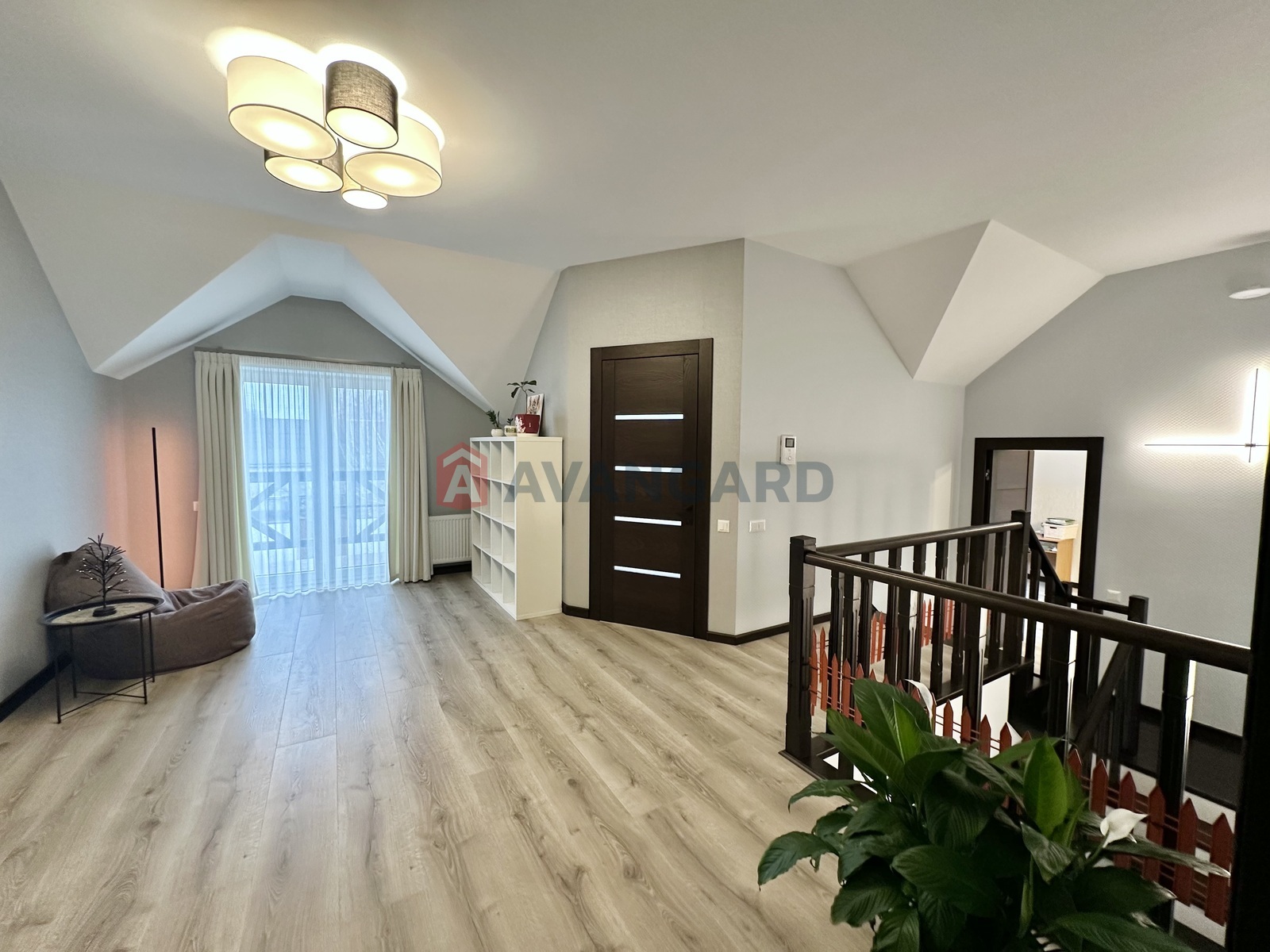 �������, 246 ��.�. ���� 28