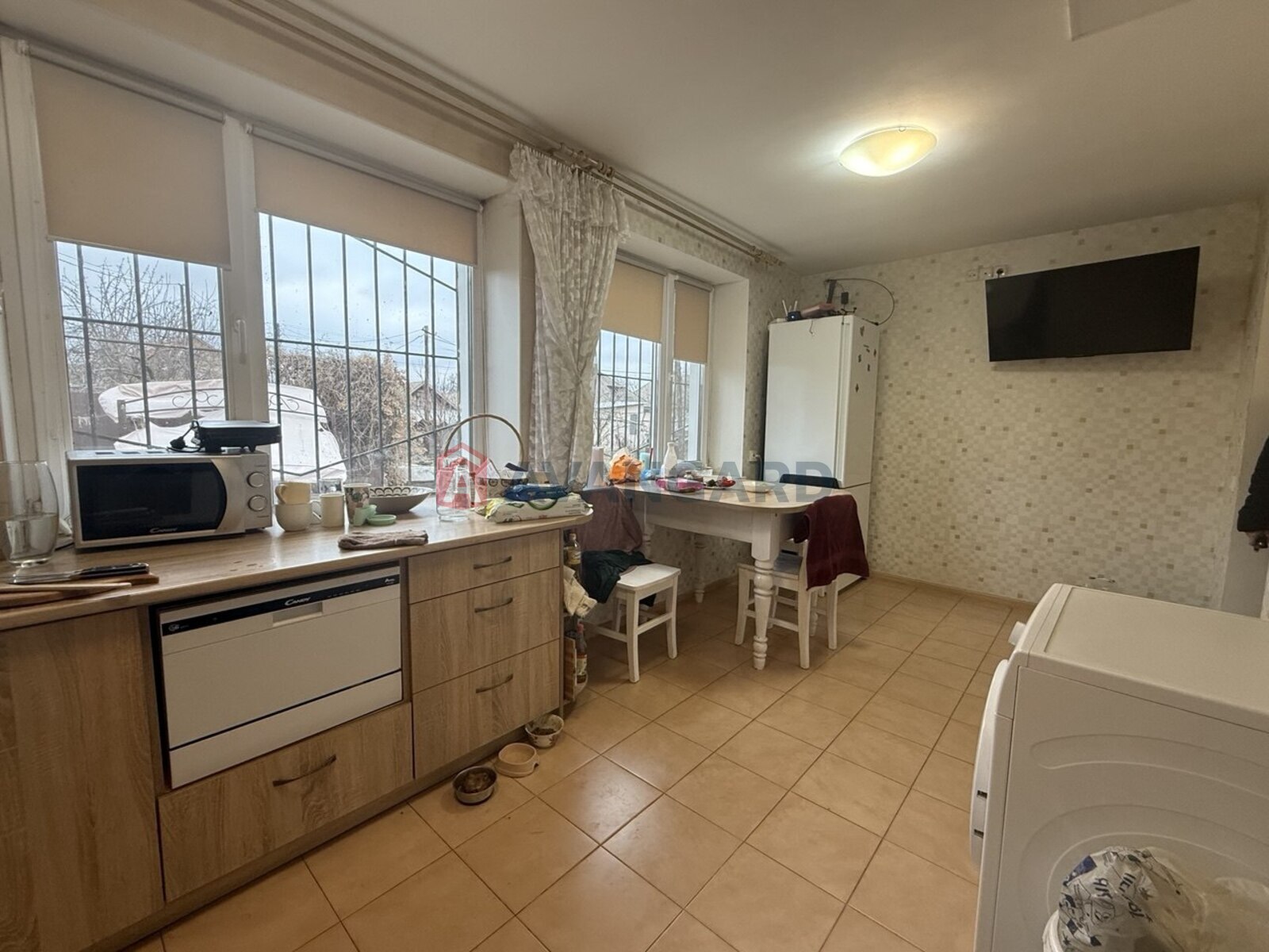 ������� �������, 77 ��.�. ���� 2