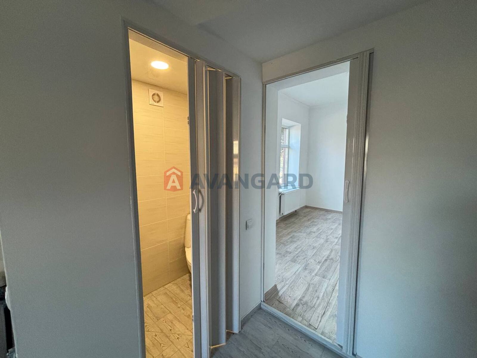 ������� �������, 22 ��.�. ���� 9