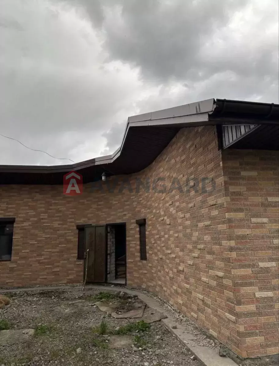 �������, 150 ��.�. ���� 17