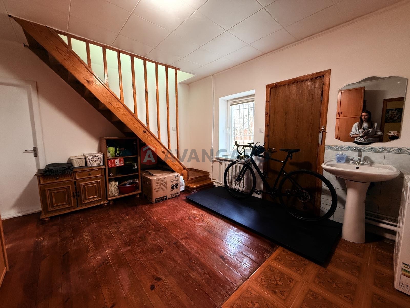 ���, 180 ��.�. ���� 12