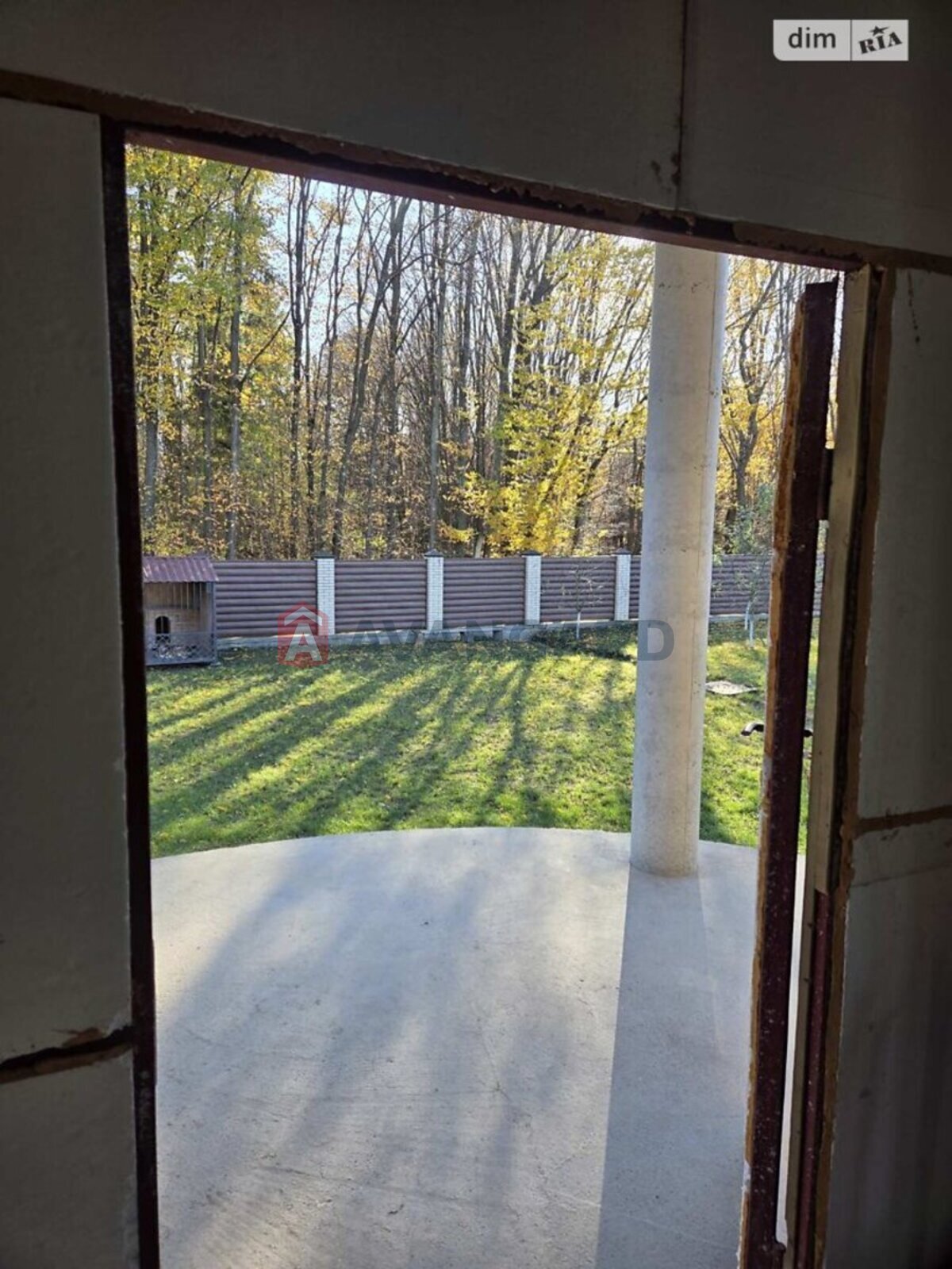 �������, 375 ��.�. ���� 17