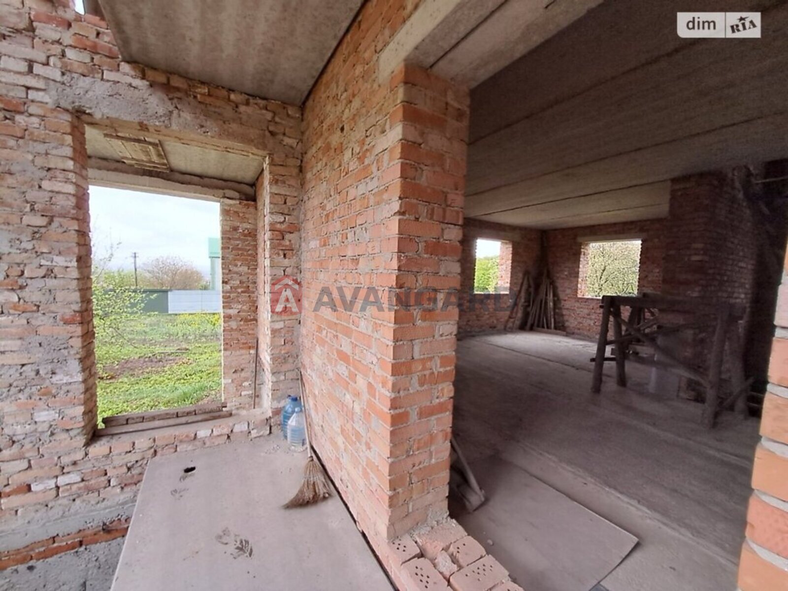 �������, 175 ��.�. ���� 8